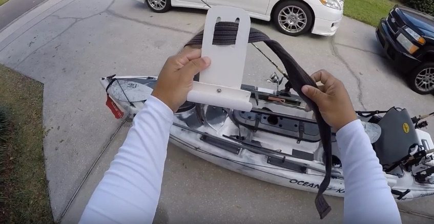 kayak fishing paddle holder trick