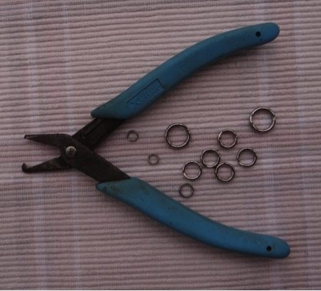 how to replace treble hooks with single hooks