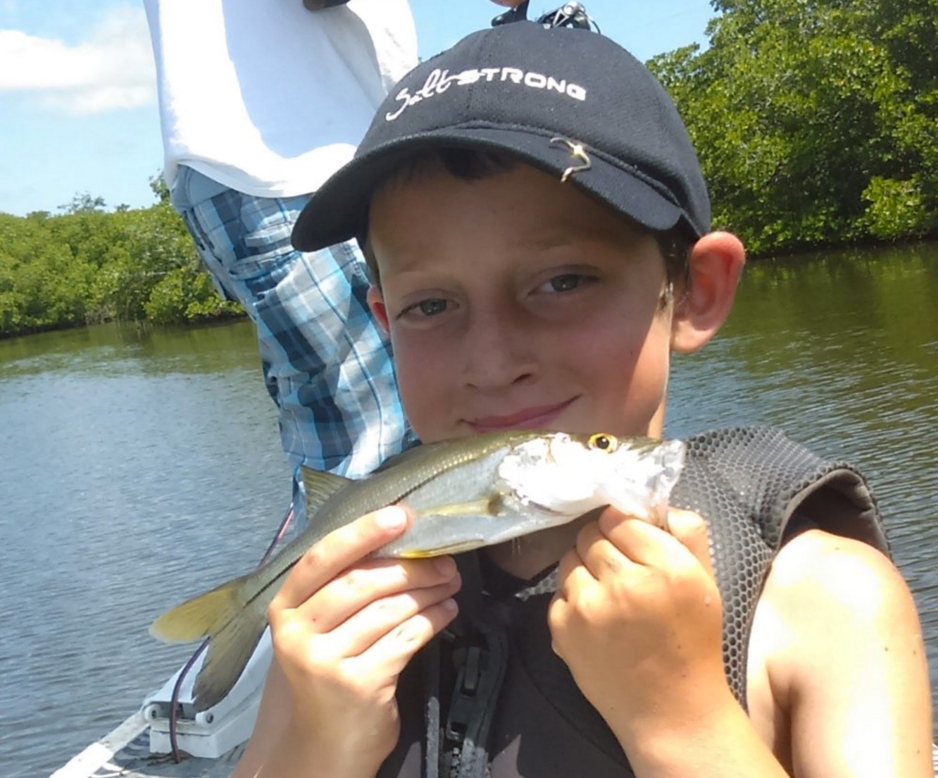 how to hold a snook