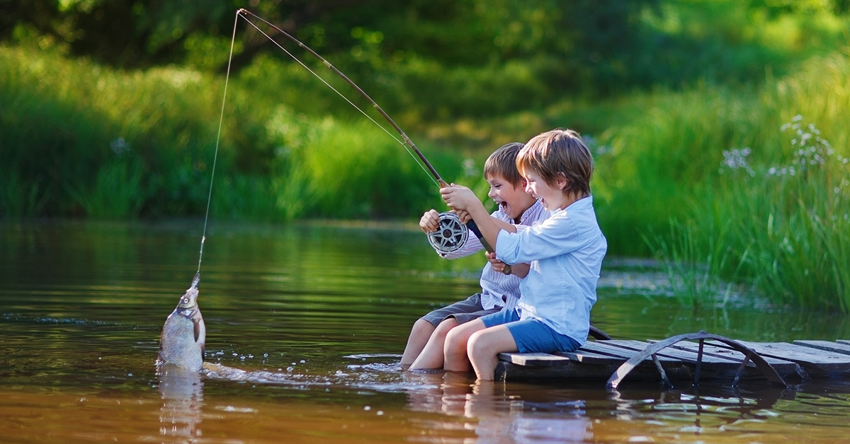 http://Kids%20Fishing%20Off%20A%20Dock