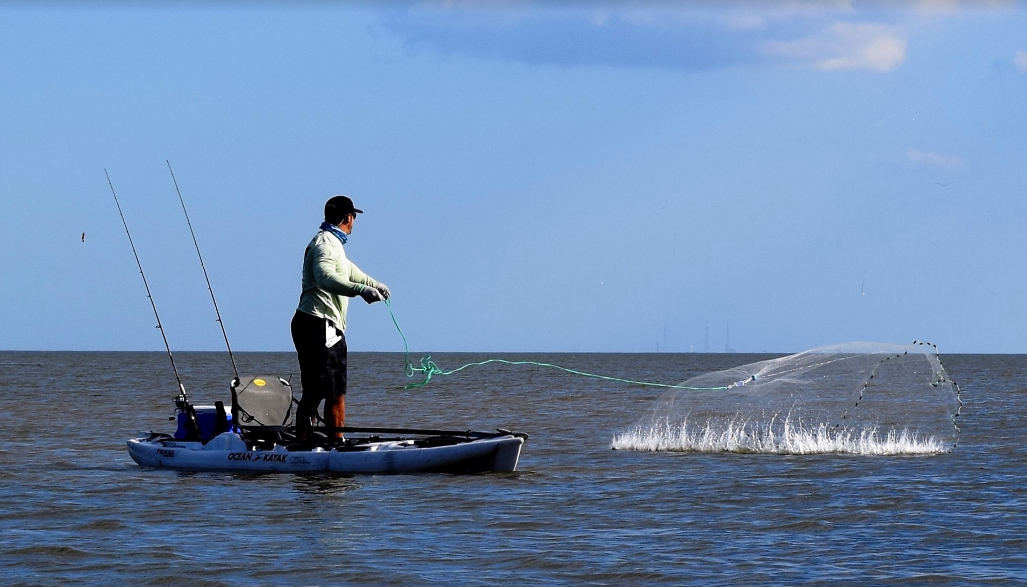 cast net from kayak